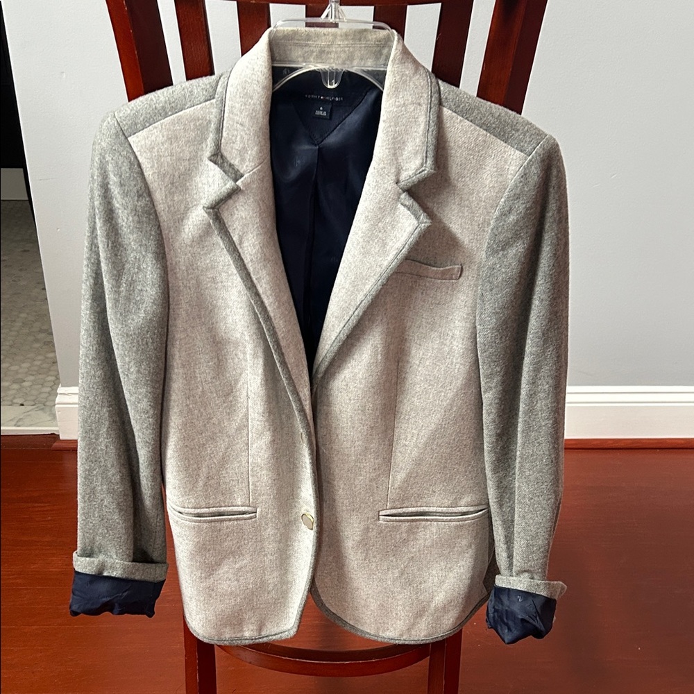 Tommy Hilfiger Two-Tone Gray Blazer - Picture 11 of 11